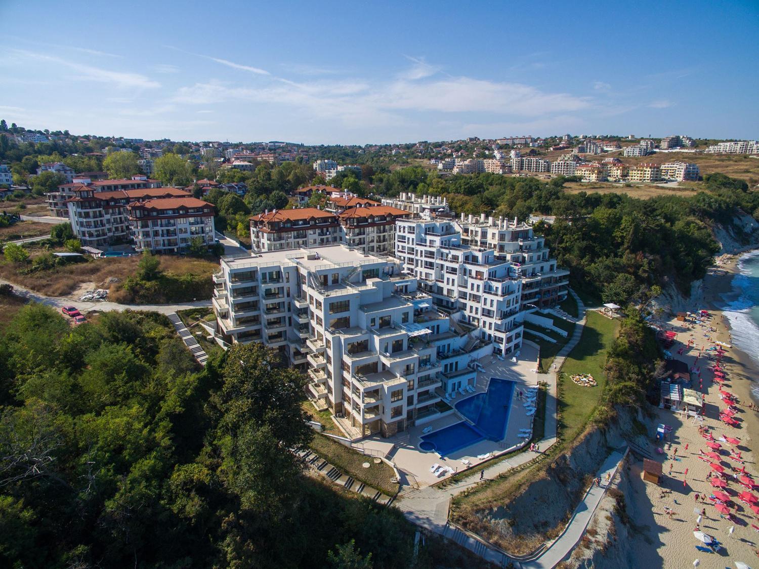 Byala Vista Loreta Apartments Exterior photo