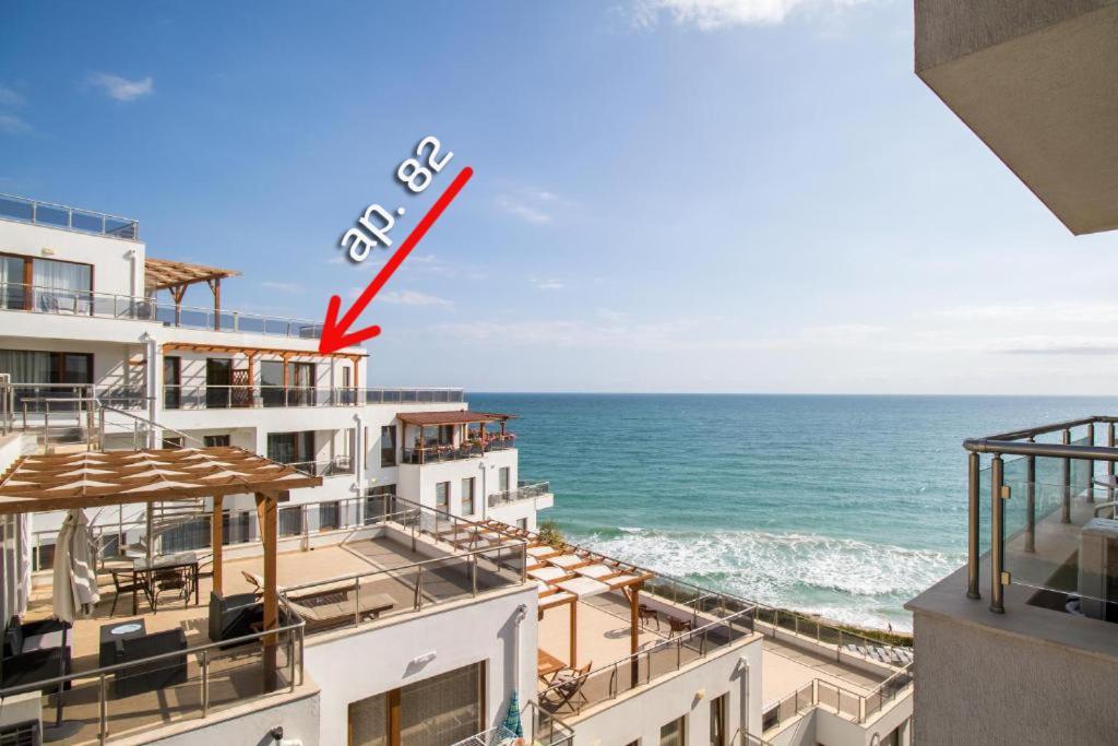 Byala Vista Loreta Apartments Exterior photo
